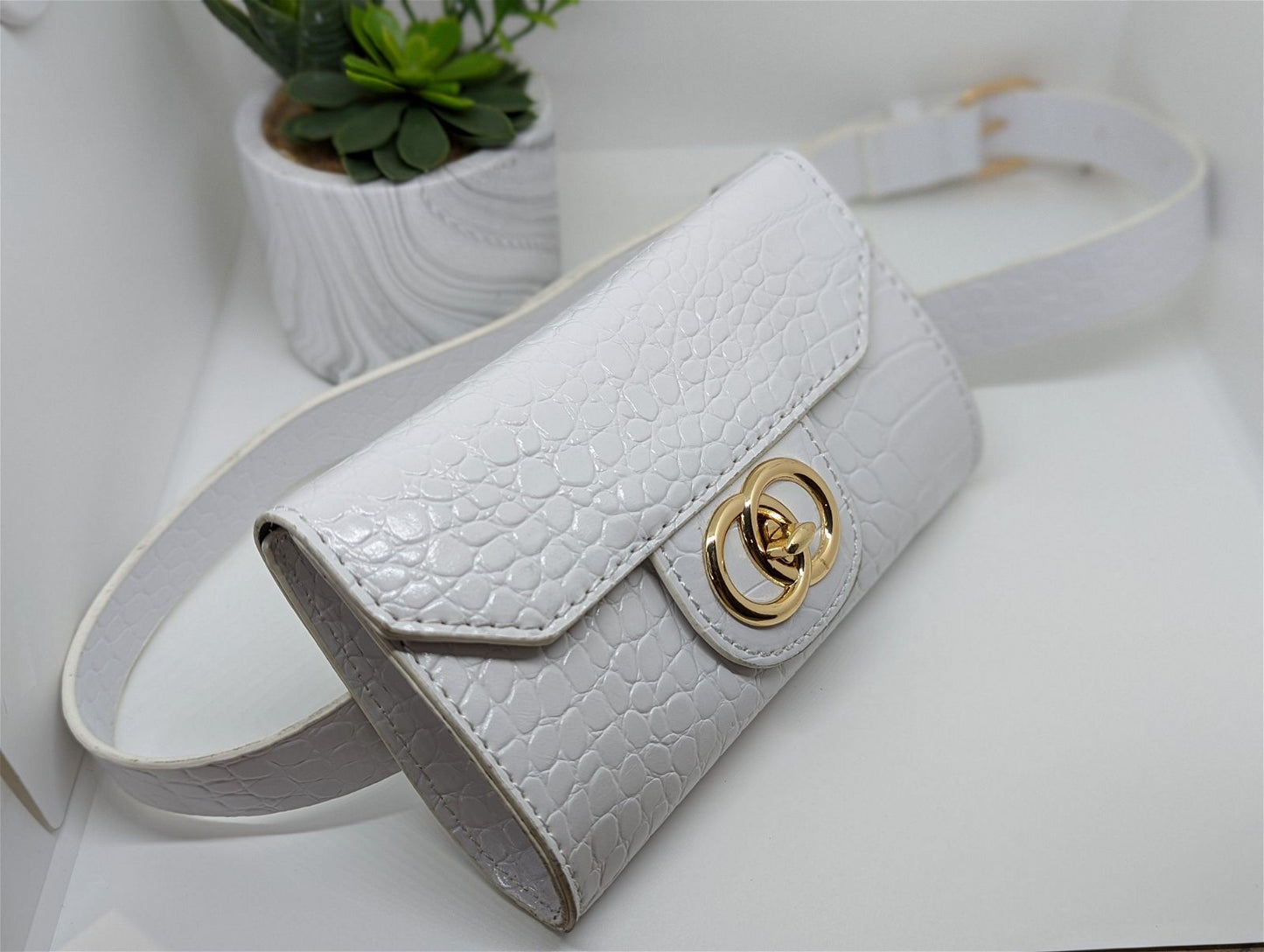 Belted Wallet - Maily's Classic Accessories