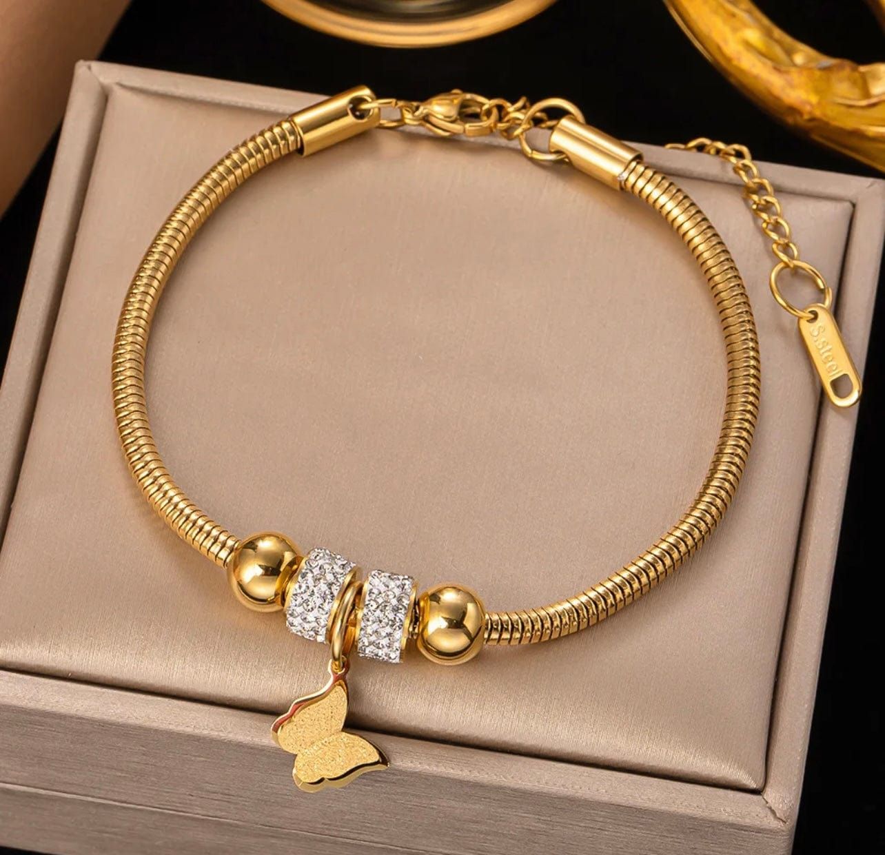 Charm Bracelets - Maily's Classic Accessories