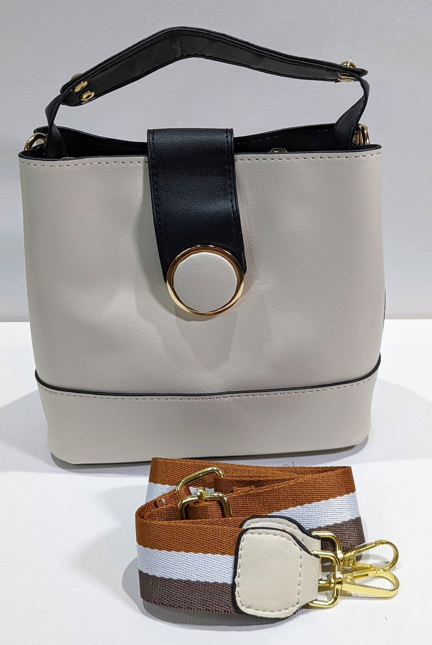Crossbody Bag - Maily's Classic Accessories