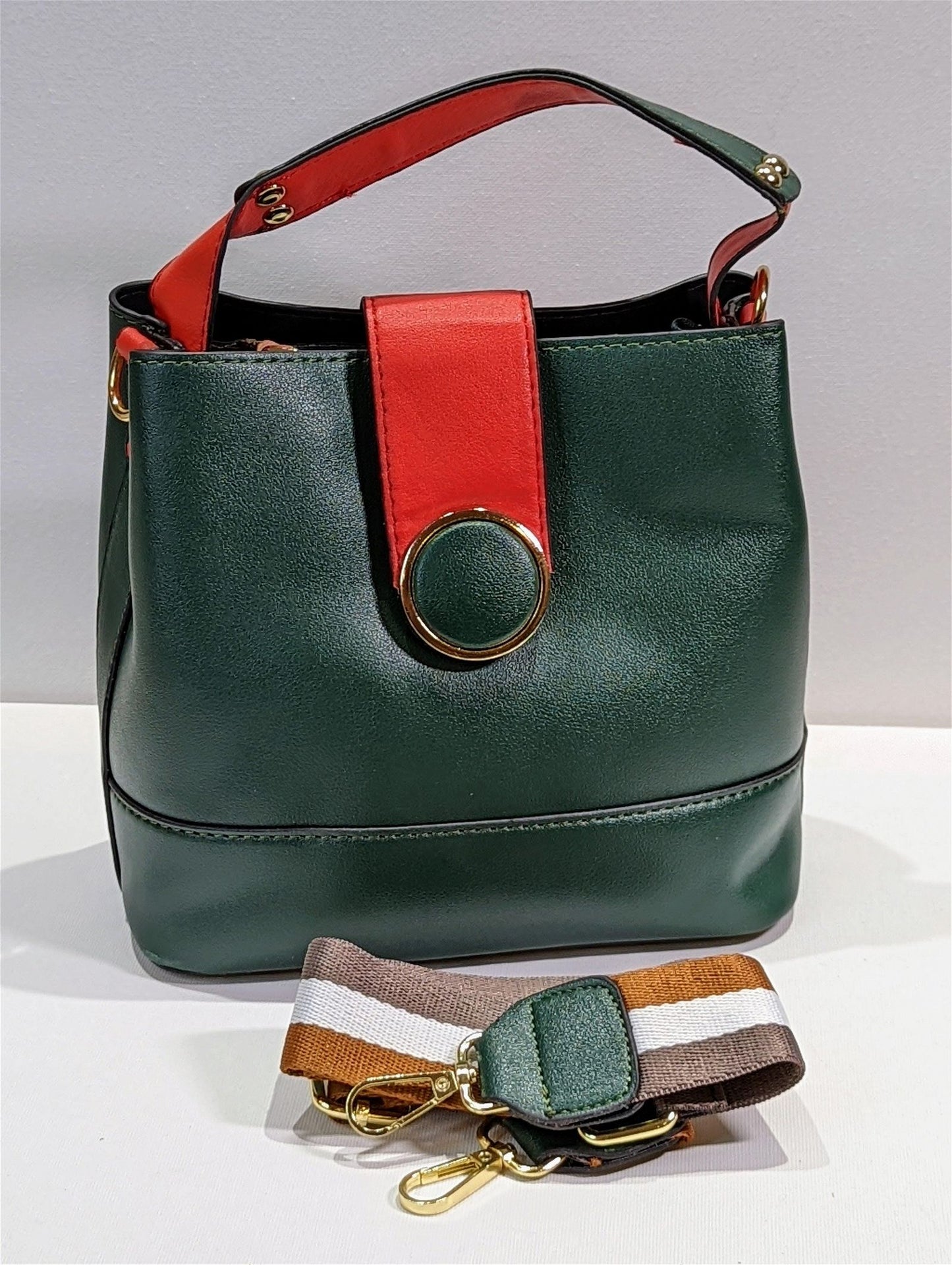 Crossbody Bag - Maily's Classic Accessories