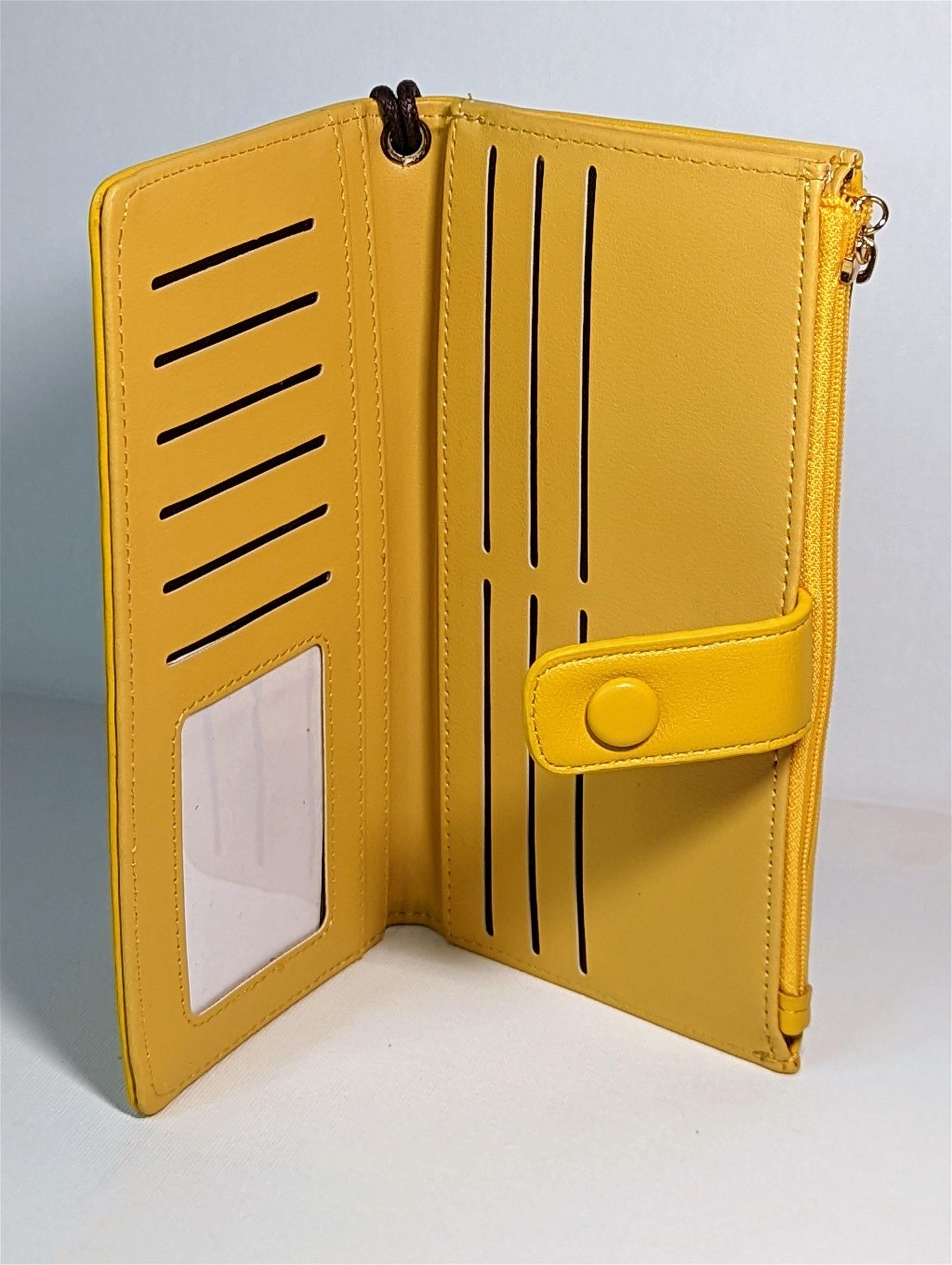 Minimalist Cellphone Wallet - Maily's Classic Accessories