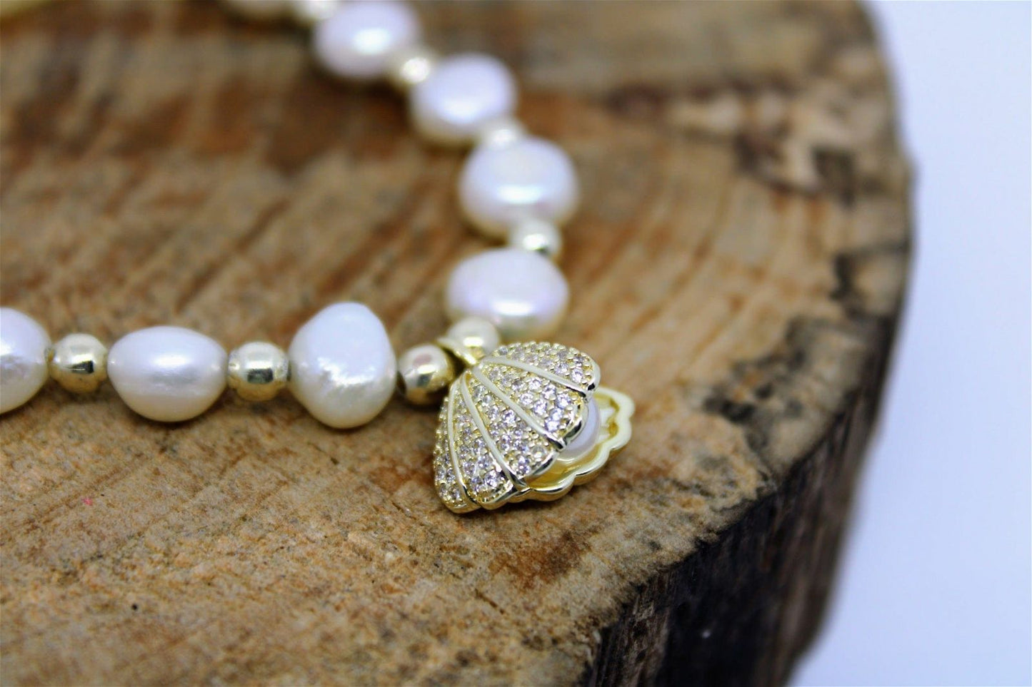 Pearl Bracelet - Maily's Classic Accessories
