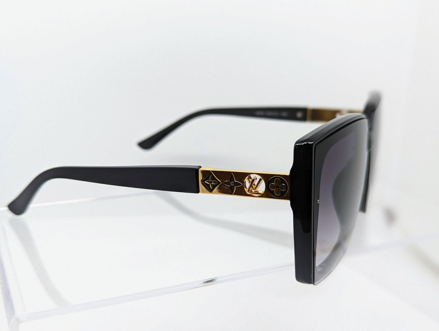 Polarized Sunglasses - Maily's Classic Accessories