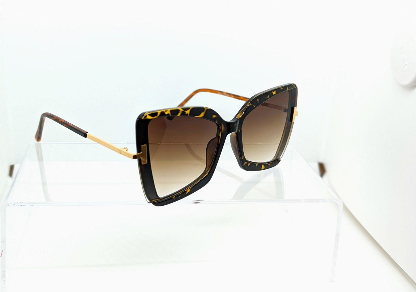 The Butterfly - Maily's Classic Accessories