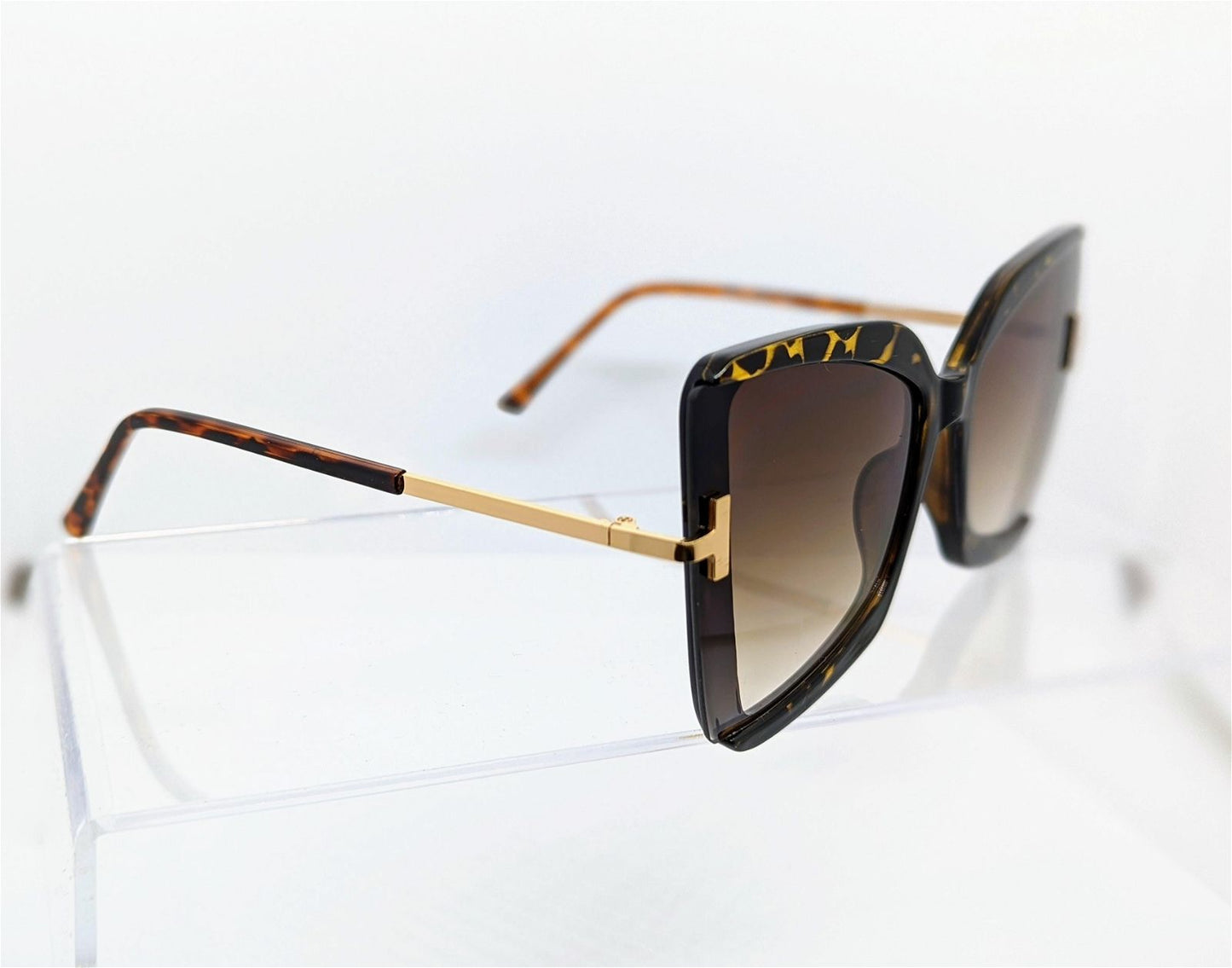 The Butterfly - Maily's Classic Accessories