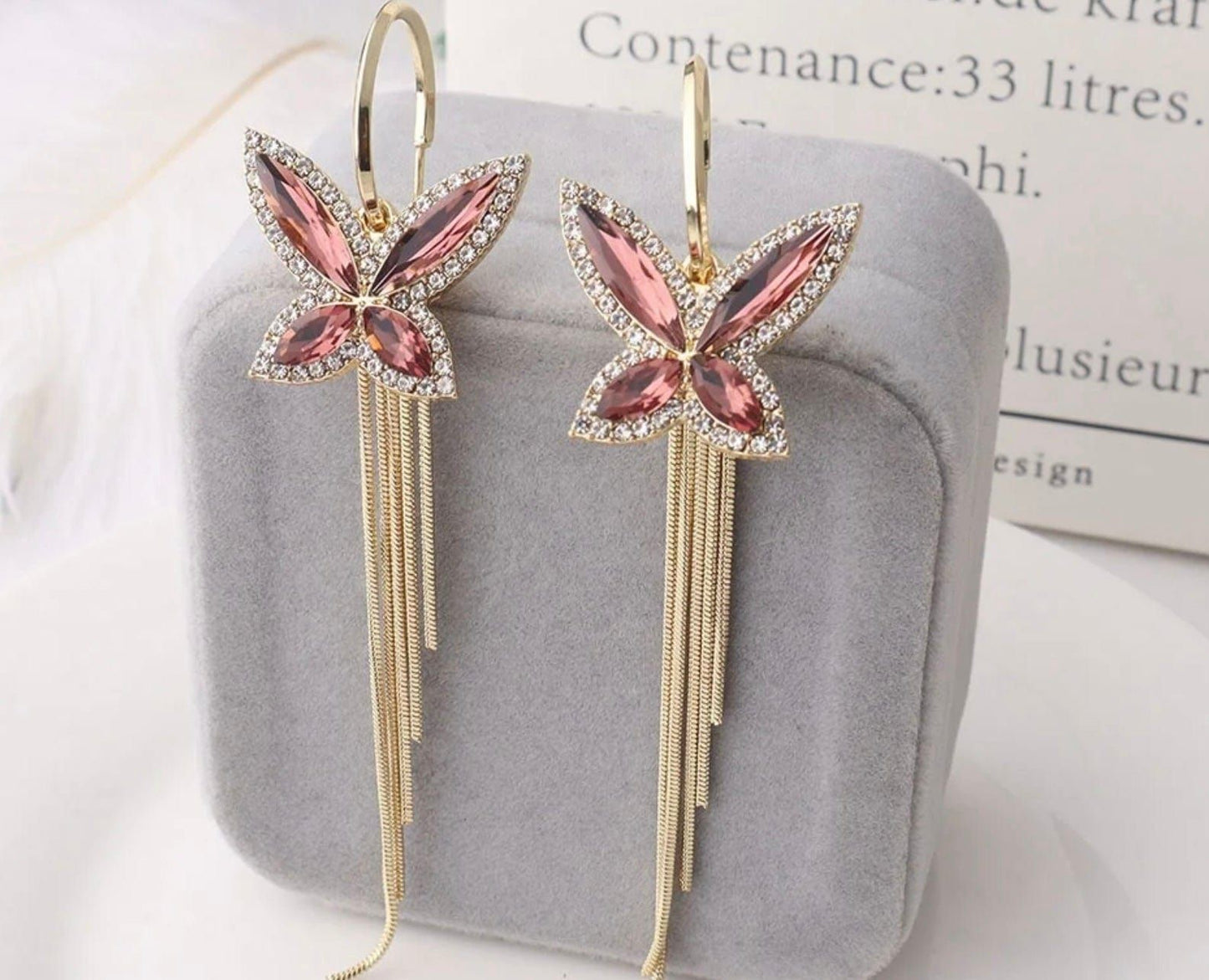 The Glass Butterfly - Maily's Classic Accessories