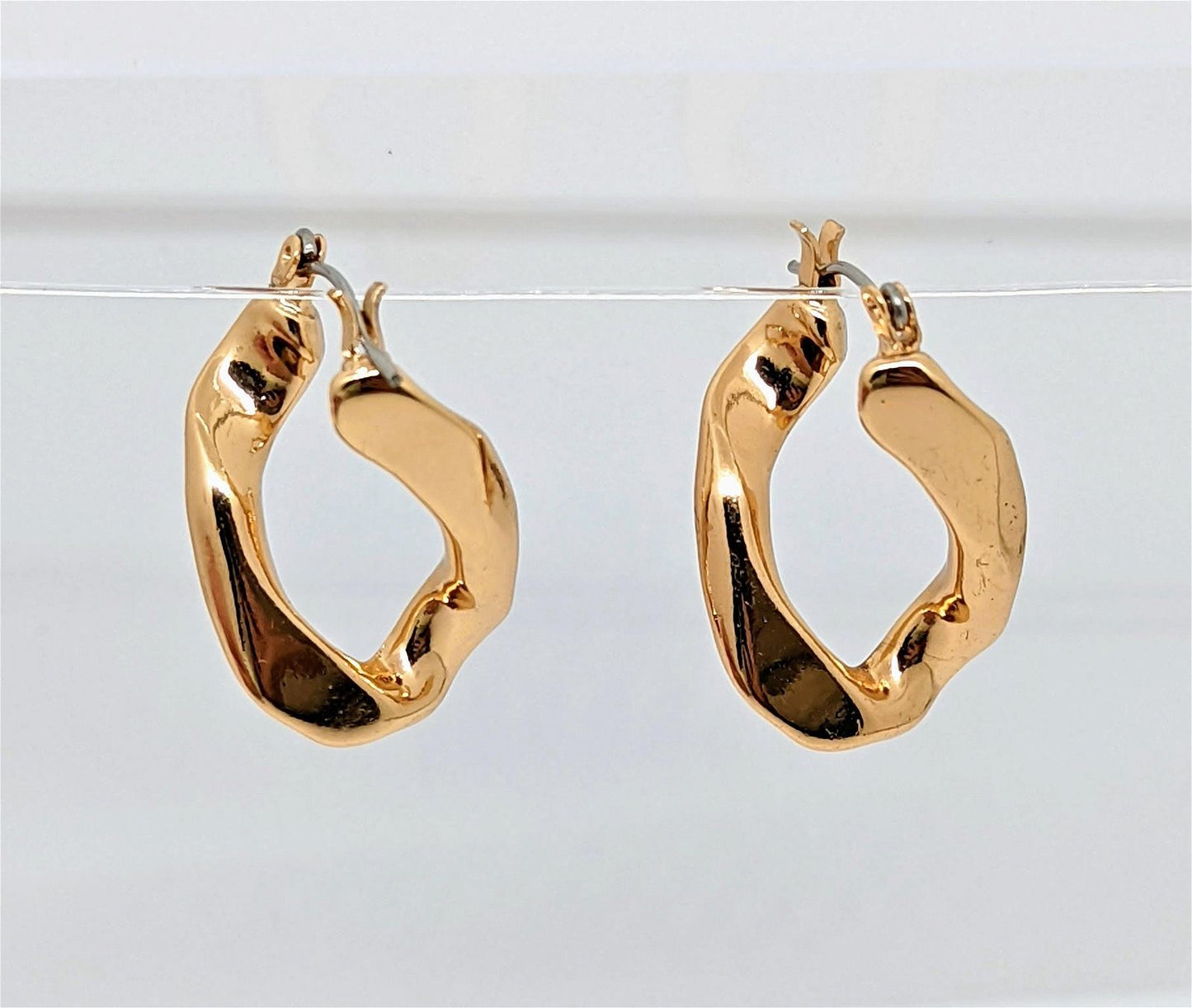 The Missing Link - Maily's Classic Accessories