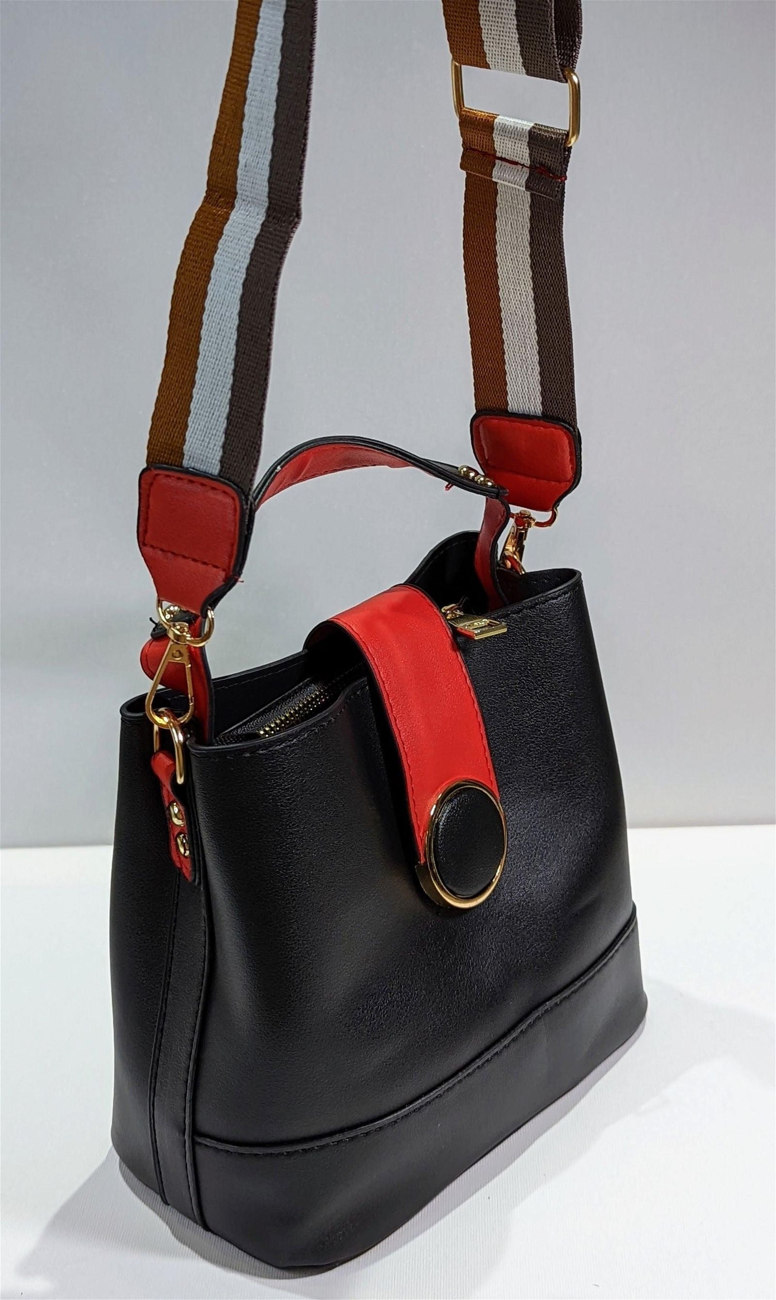 Crossbody Bag - Maily's Classic Accessories