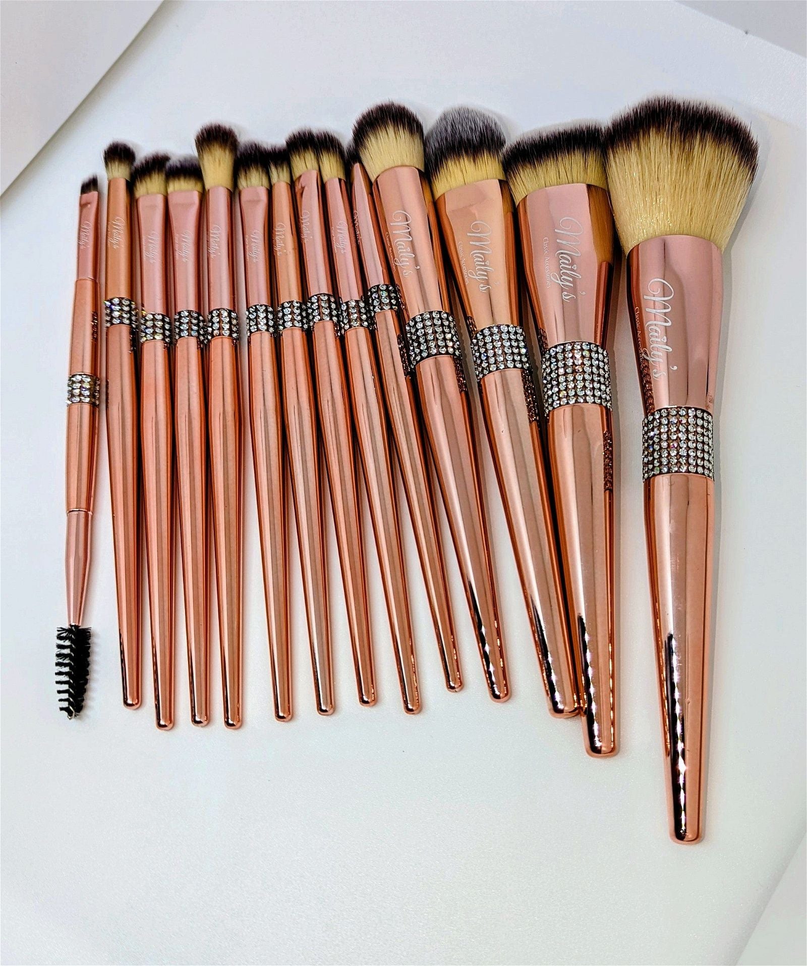 Makeup Brush Sets - Maily's Classic Accessories