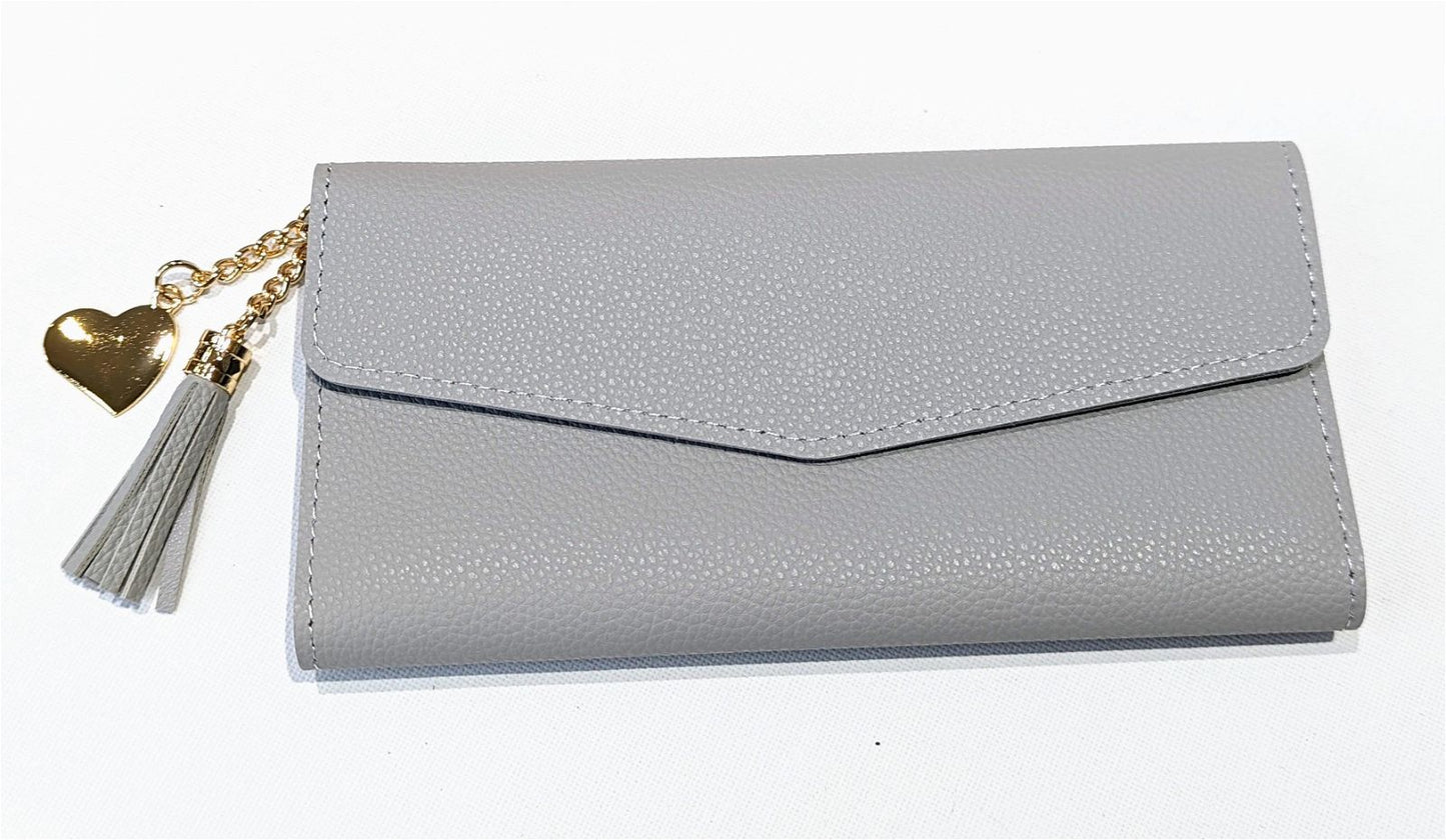 The Minimalist Wallet - Maily's Classic Accessories